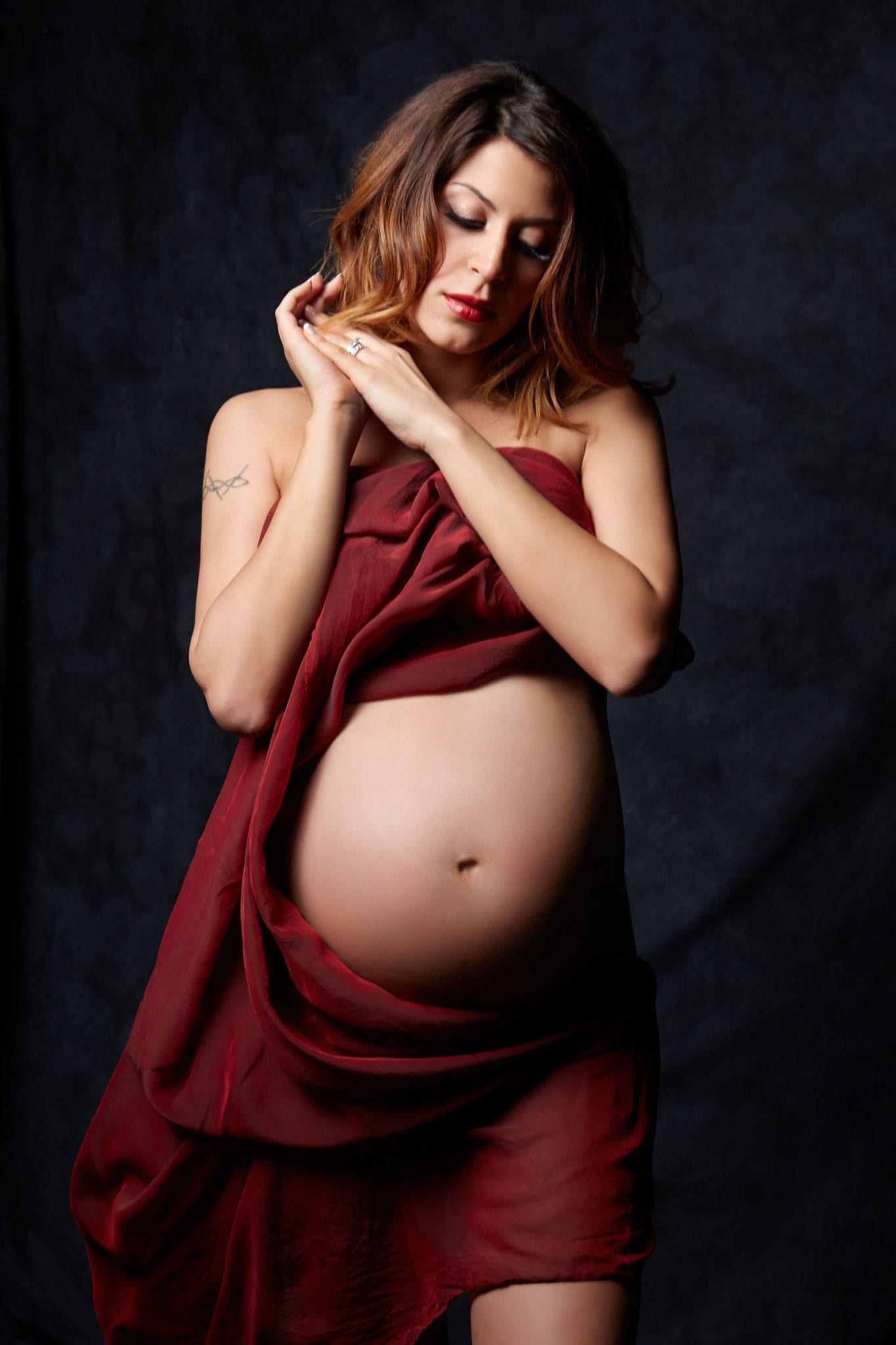 Orange-County-Maternity-Photo-Shoot-In-Red